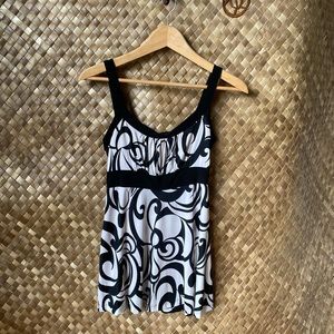 Black/white summer top